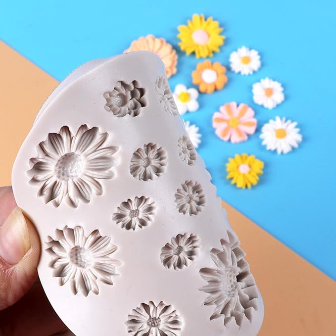 Daisy Wild Chrysanthemum Silicone Resin Mold - Flower Shape DIY Craft Jewelry Making Mini Clay Molds,Fondant Cake Decorating Tools Resin Mold
