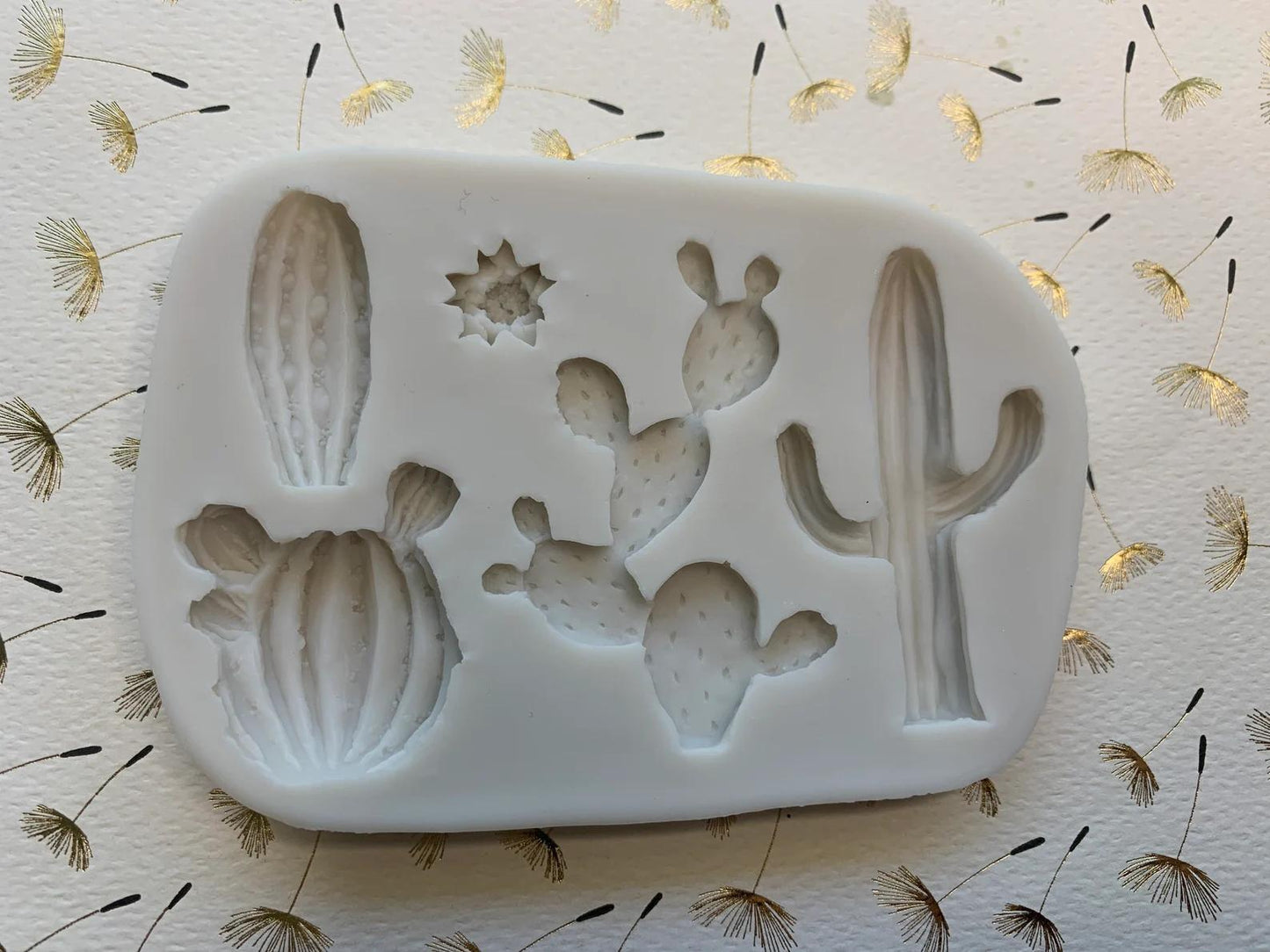 Cactus Silicone Resin Mold - Cacti Fondant Mold,Cake Decoration Chocolate Mold Kitchen Cooking Tool,DIY Handmade Making Crafts,DIY Epoxy Resin Art Craft