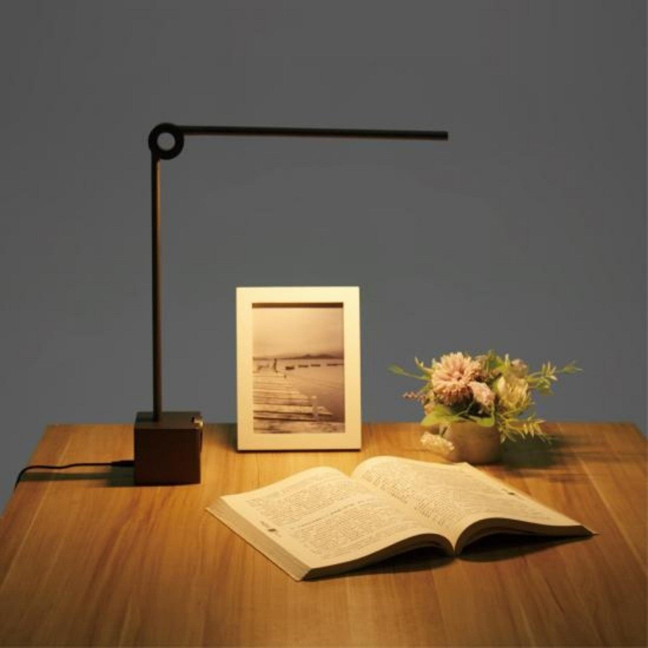Geometric Table Reading Light, LED Office Desk Lamp With 3 Color Modes, Smart App Controls,Dark Gray